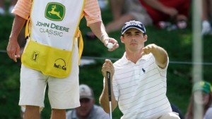pga-tour-caddies-file-class-action-lawsuit-over-not-earning-endorsement-money-from-bibs-article-image-0